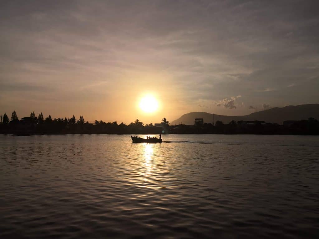 kampot sunset cruise