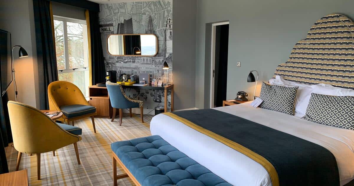 The Best Time To Visit Cape Town in South Africa & a Must-Do 10-Day Agenda 5 Choosing Your Cape Town Accommodation