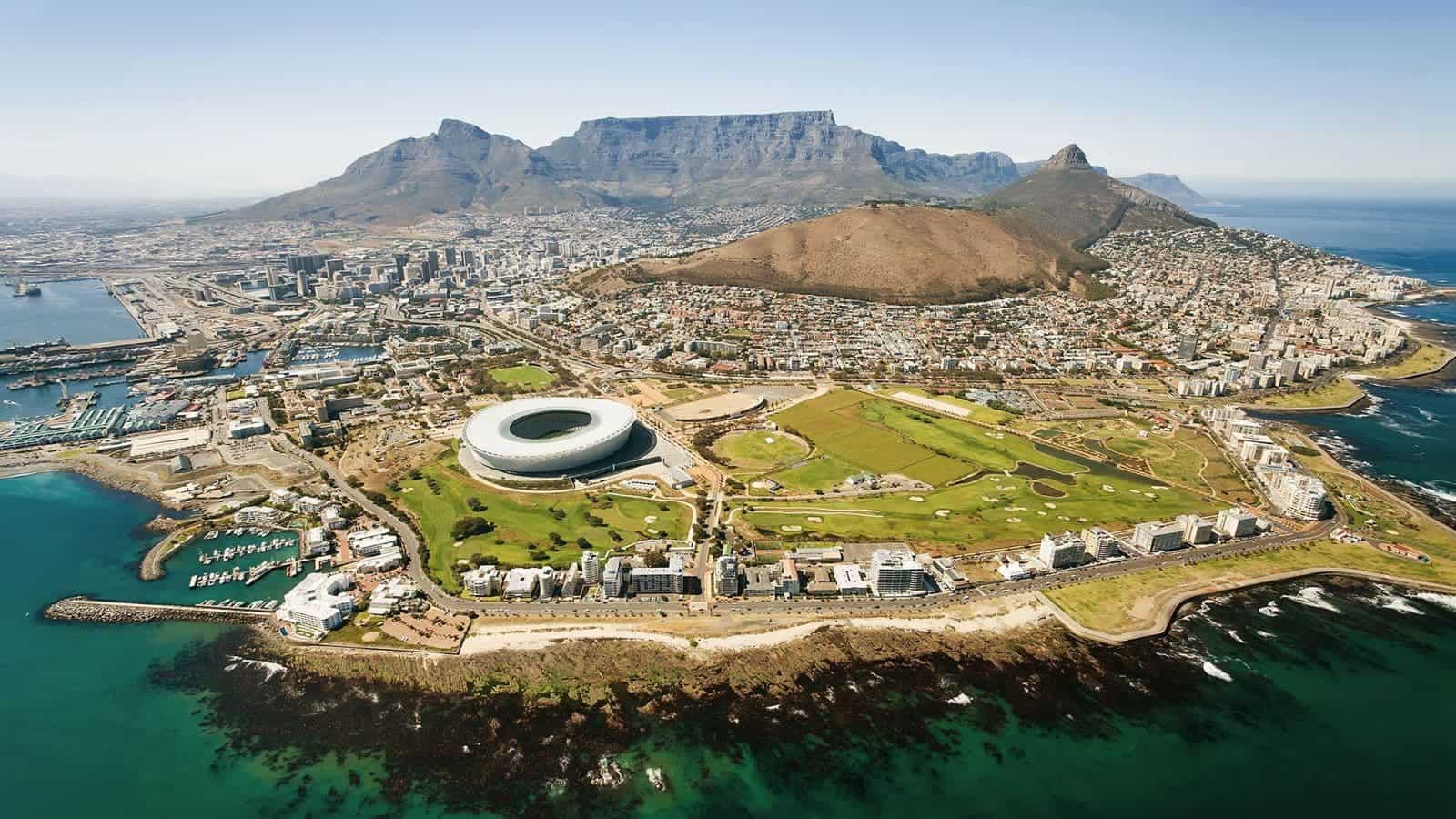 The Best Time To Visit Cape Town in South Africa & a Must-Do 10-Day Agenda 2 Unveiling Cape Towns Charm