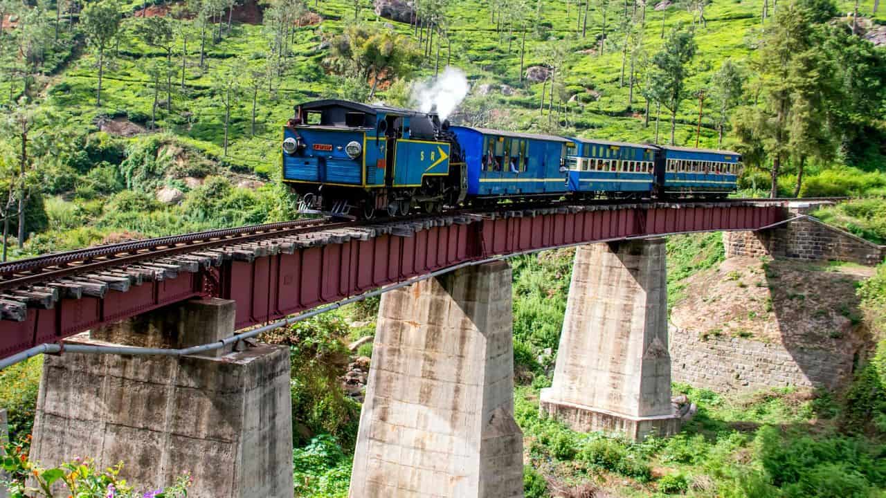 Vintage Ventures: Exploring Retro Railways Across the Globe 9 Indias Quintessential Rail Experience